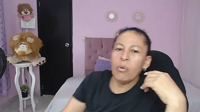 mature martina online show from 03-12-26, 07:31