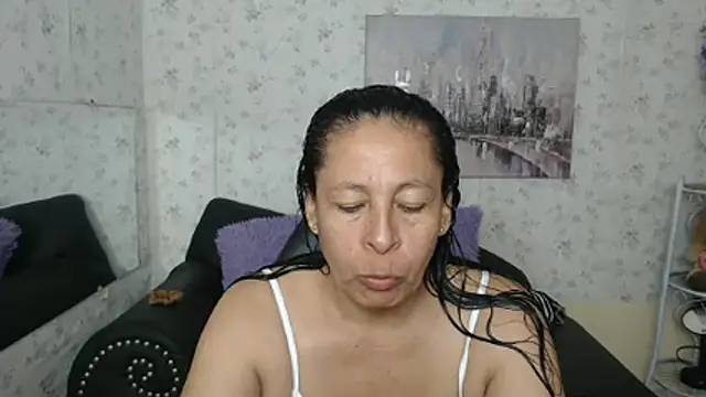 Snapshot of mature_martina chatting on 06-26-26, 11:42 mature martina online show from 06-26-26, 11:42