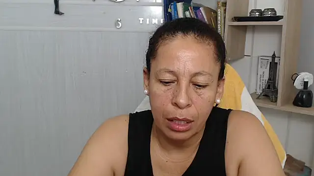 Snapshot of mature_martina chatting on 07-02-26, 05:35 mature martina online show from 07-02-26, 05:35