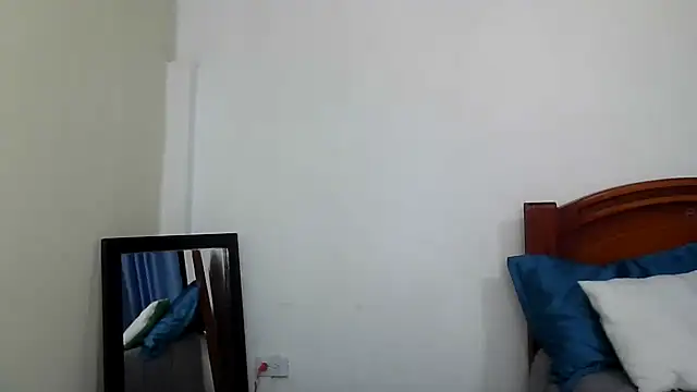 Snapshot of ruby-milf1 chatting on 10-06-25, 09:01 ruby-milf1 online show from 10-06-25, 09:01