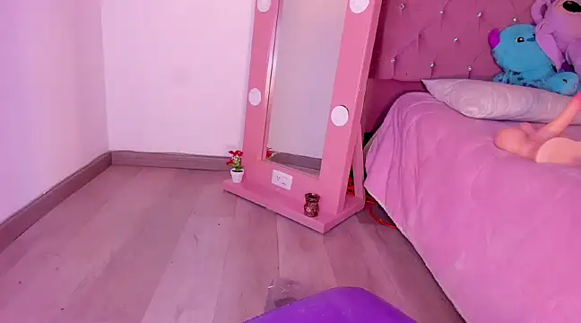 isa red hair online show from 02-07-25, 07:29