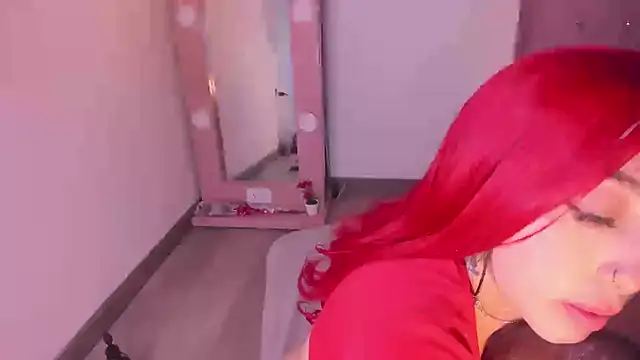 Snapshot of isa_red_hair chatting on 03-17-25, 06:40 isa red hair online show from 03-17-25, 06:40