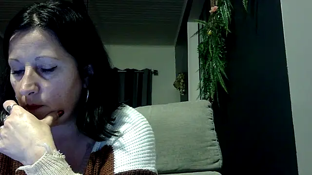 feline27 online show from 01-06-26, 05:49