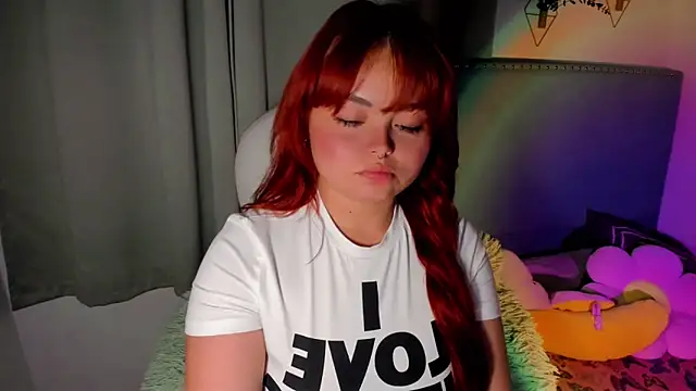 Snapshot of damn_that_booty chatting on 10-02-25, 02:29 damn that booty online show from 10-02-25, 02:29