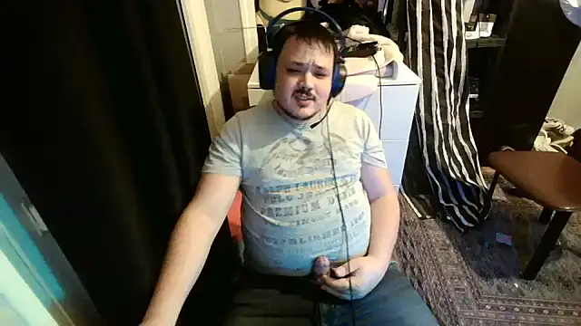 Bebemickey75 online show from 02-26-25, 08:33