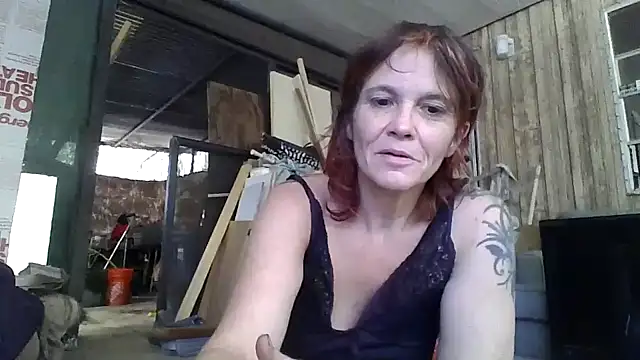 Snapshot of spundarella420 chatting on 04-17-26, 05:27 spundarella420 online show from 04-17-26, 05:27