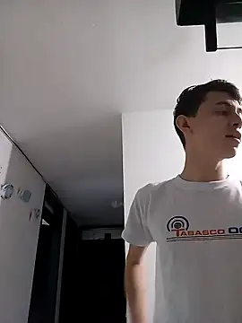 Snapshot of Norehg chatting on 02-09-25, 11:25 Norehg online show from 02-09-25, 11:25