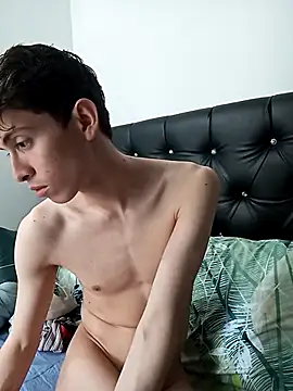 Snapshot of Norehg chatting on 03-06-25, 08:05 Norehg online show from 03-06-25, 08:05