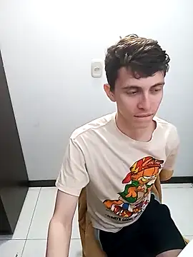 Snapshot of Norehg chatting on 03-21-25, 03:55 Norehg online show from 03-21-25, 03:55