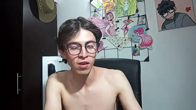 Snapshot of Norehg chatting on 09-21-25, 09:11 Norehg online show from 09-21-25, 09:11