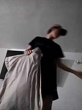 Snapshot of Norehg chatting on 09-24-25, 08:17 Norehg online show from 09-24-25, 08:17