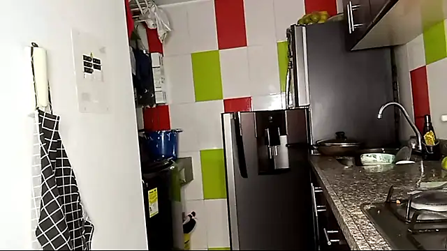 Snapshot of Norehg chatting on 09-30-25, 09:25 Norehg online show from 09-30-25, 09:25