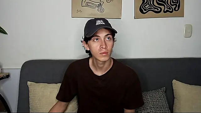 Snapshot of Norehg chatting on 10-03-25, 02:52 Norehg online show from 10-03-25, 02:52