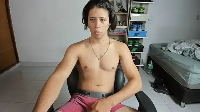 Snapshot of imtonny19 chatting on 10-22-25, 01:28 imtonny19 online show from 10-22-25, 01:28