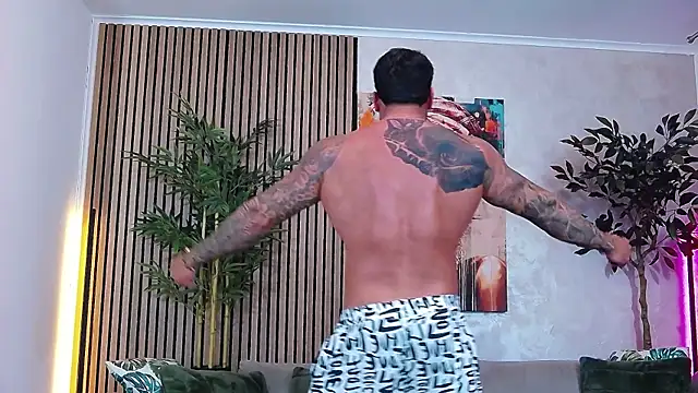 masterkingofmusclee online show from 05-18-26, 08:14