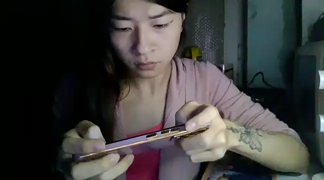 CarlyJoy online show from 02-03-25, 01:51