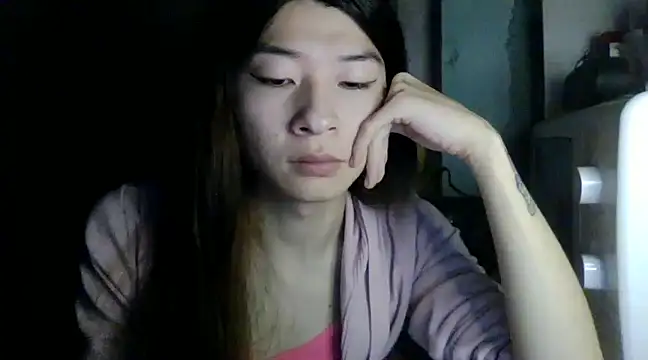 CarlyJoy online show from 02-05-25, 01:33