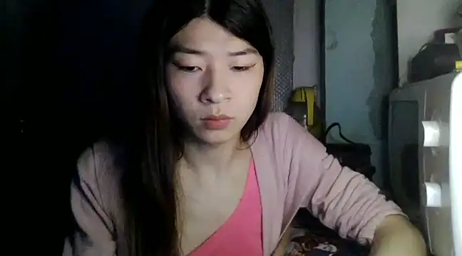 CarlyJoy online show from 02-07-25, 01:11