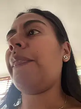 im amber online show from 02-05-25, 01:54