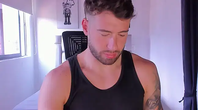 Snapshot of paul_rogerr chatting on 03-08-25, 05:22 paul rogerr online show from 03-08-25, 05:22