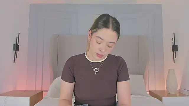 chloe d online show from 06-01-26, 01:02