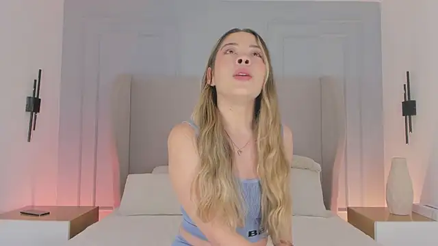 chloe d online show from 06-02-26, 11:56