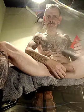 Snapshot of deepstroker42071 chatting on 11-18-25, 07:57 deepstroker42071 online show from 11-18-25, 07:57