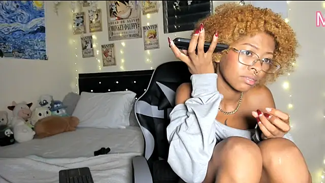 Snapshot of Cristal_Jonas@xh chatting on 01-27-25, 06:30 Cristal Jonasxh online show from 01-27-25, 06:30