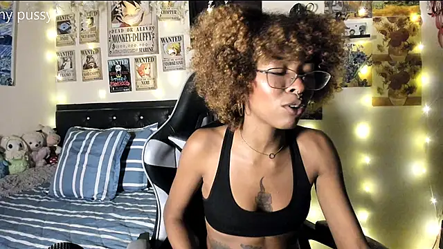 Cristal Jonasxh online show from 12-23-25, 03:48