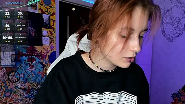 Sunny Mouse  online show from 12-18-24, 05:21