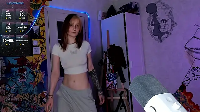 Sunny Mouse  online show from 02-12-25, 06:30