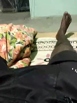 Snapshot of SILENT_FUCKER_01 chatting on 03-05-25, 02:01 SILENT FUCKER 01 online show from 03-05-25, 02:01