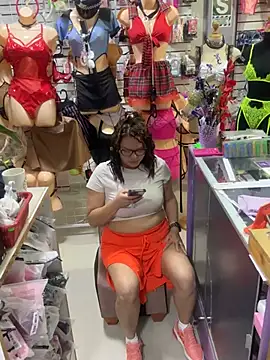 ROSALIALUCY online show from 01-15-25, 08:16