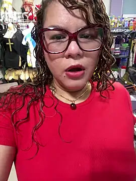ROSALIALUCY online show from 07-05-26, 12:01