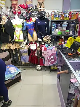 ROSALIALUCY online show from 07-17-26, 11:50