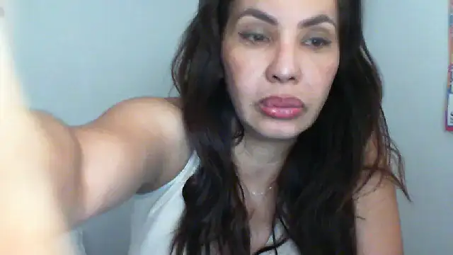 salome  milf online show from 04-15-26, 05:03