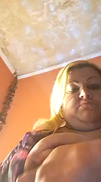 Snapshot of ducicsajsziii chatting on 01-19-25, 06:10 ducicsajsziii online show from 01-19-25, 06:10