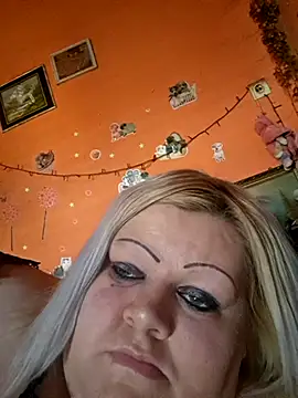 Snapshot of ducicsajsziii chatting on 11-18-25, 12:20 ducicsajsziii online show from 11-18-25, 12:20