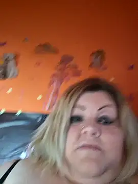 ducicsajsziii online show from 04-09-26, 06:30