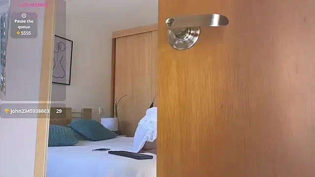 Snapshot of sweet_sophia90s chatting on 01-21-25, 03:21 sweet sophia90s online show from 01-21-25, 03:21