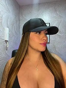 sexyyykloee online show from 02-16-26, 06:31