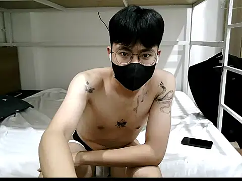 Snapshot of Gwencloudy chatting on 11-09-25, 05:11 Gwencloudy online show from 11-09-25, 05:11