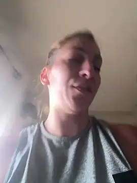 sofiah  online show from 04-10-26, 09:25