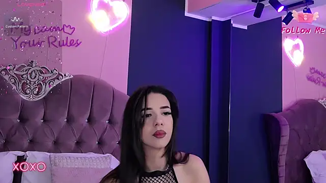 LaraKent online show from 04-15-26, 07:32