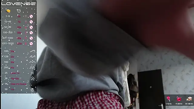 Snapshot of RubyLynxx chatting on 10-11-25, 02:04 RubyLynxx online show from 10-11-25, 02:04