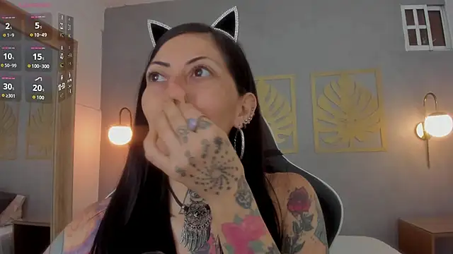 dark gotica online show from 10-31-25, 12:39