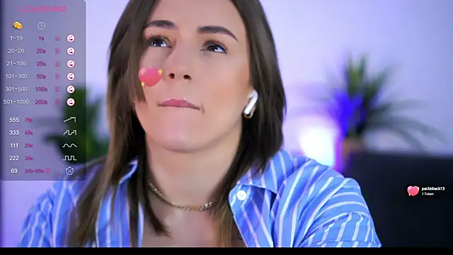 AishaCarter online show from 09-18-25, 06:32