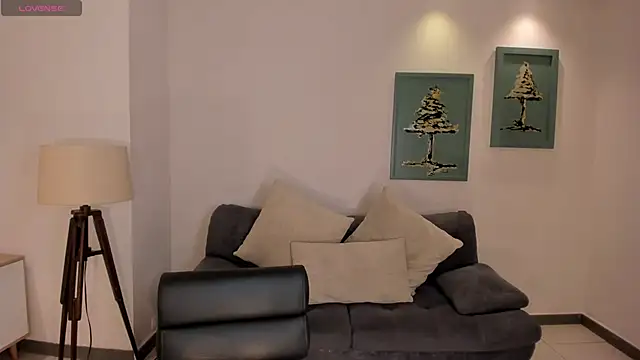 AlessiaCorleone  online show from 10-25-25, 07:30