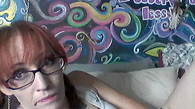 Snapshot of 4EyedSluttyGinger chatting on 05-02-26, 11:32 4EyedSluttyGinger online show from 05-02-26, 11:32