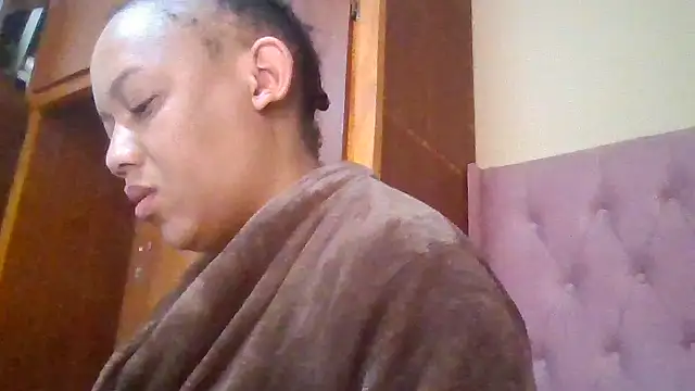 ShooingBunch online show from 12-15-25, 07:01